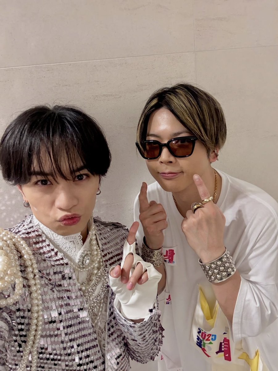 st74mm's tweet photo. 神神神神神神神神😭😭😭😭😭😭😭😭😭😭😭🙏🏻🙏🏻🙏🏻🙏🏻🙏🏻🙏🏻🙏🏻🙏🏻🙏🏻🙏🏻🙏🏻🙏🏻🙏🏻🙏🏻🙏🏻
ほんまに神のツーショット😭😭😭😭😭😭🙏🏻🙏🏻🙏🏻🙏🏻🙏🏻🙏🏻🙏🏻🙏🏻🙏🏻🙏🏻🙏🏻🙏🏻🙏🏻🙏🏻🙏🏻🙏🏻🙏🏻🙏🏻🙏🏻🙏🏻 https://t.co/b1LjxtC4QS