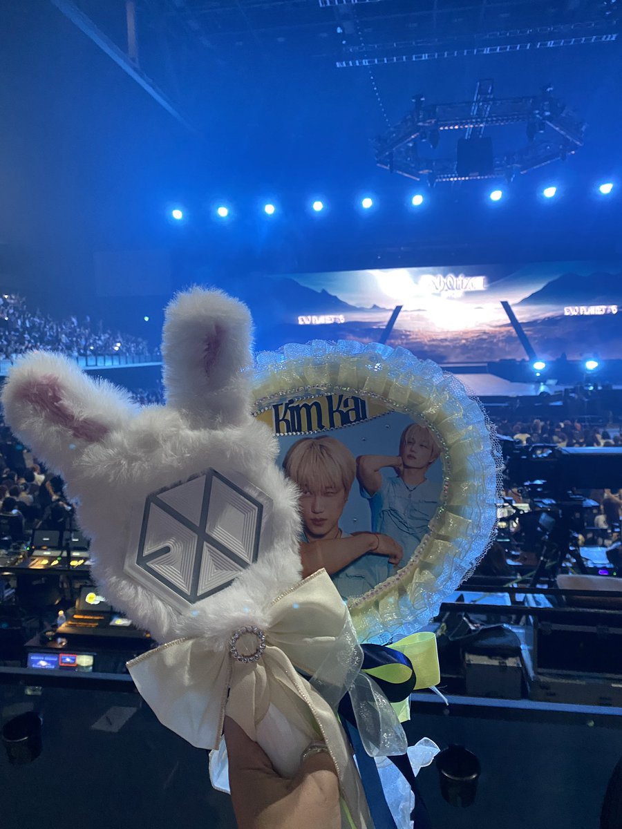 smoIbin's tweet photo. #EXhOrizon_in_TOKYO D1 すごかった、明日行けないのはすごく悲しい😭 https://t.co/7HmebdBfxJ