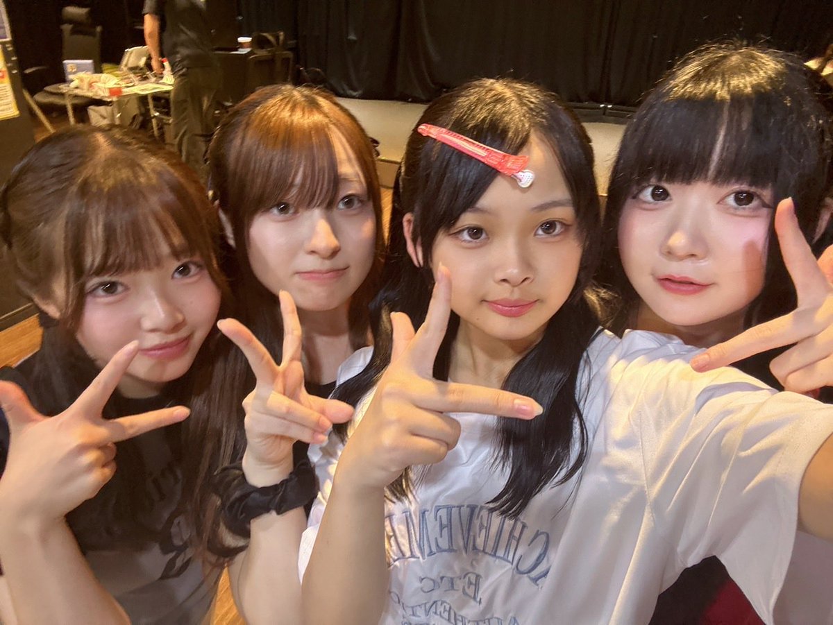 viamy_saaya's tweet photo. 今日はりんどう苑夏祭りありがとうございました！！
初めての野外ライブで緊張しすぎてたけどとても楽しかったです！！
花火がめっちゃ大きくて綺麗だった✨
勉強頑張ってまた戻ってきます‼️ https://t.co/q1VHZyy3mN