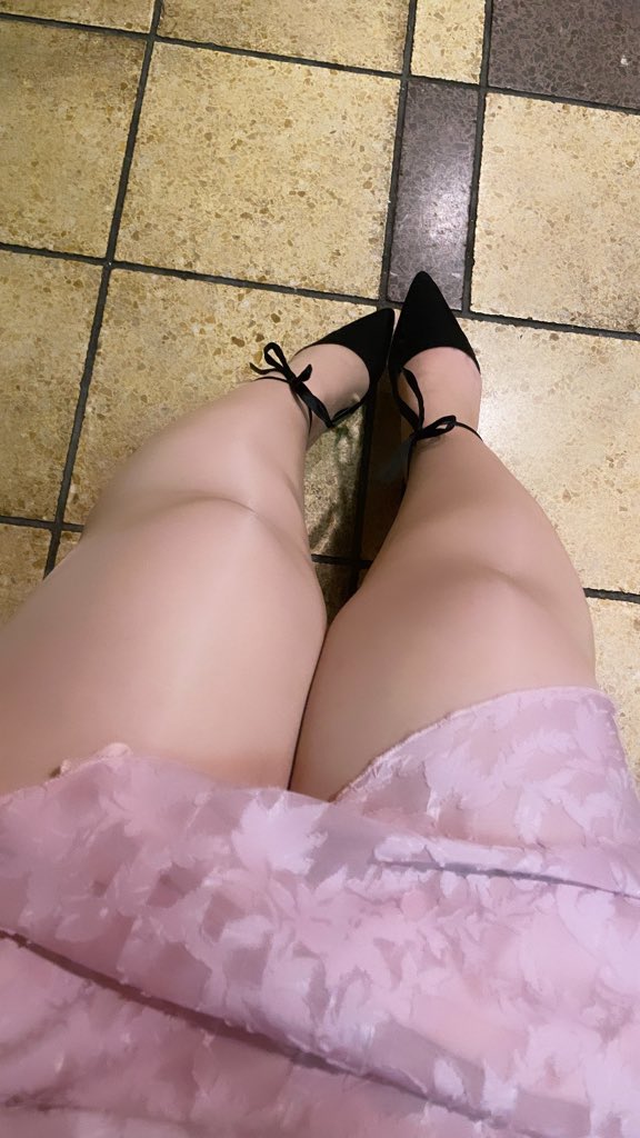 nyandeboon's tweet photo. みけぽの極太足は好きですか？？？🐷

#ぽっちゃり女子  #みけぽ女子  #デブ専  #ぽっちゃり好きと繋がりたい #ぽっちゃり女子と繋がりたい #BBW https://t.co/qaseRYL3nF