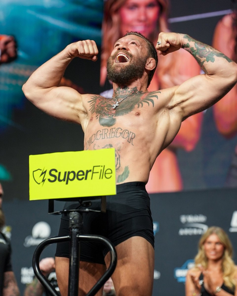 mcgregorufc22's tweet photo. There's Only One Man 😮‍💨 https://t.co/hICrSBL8kH
