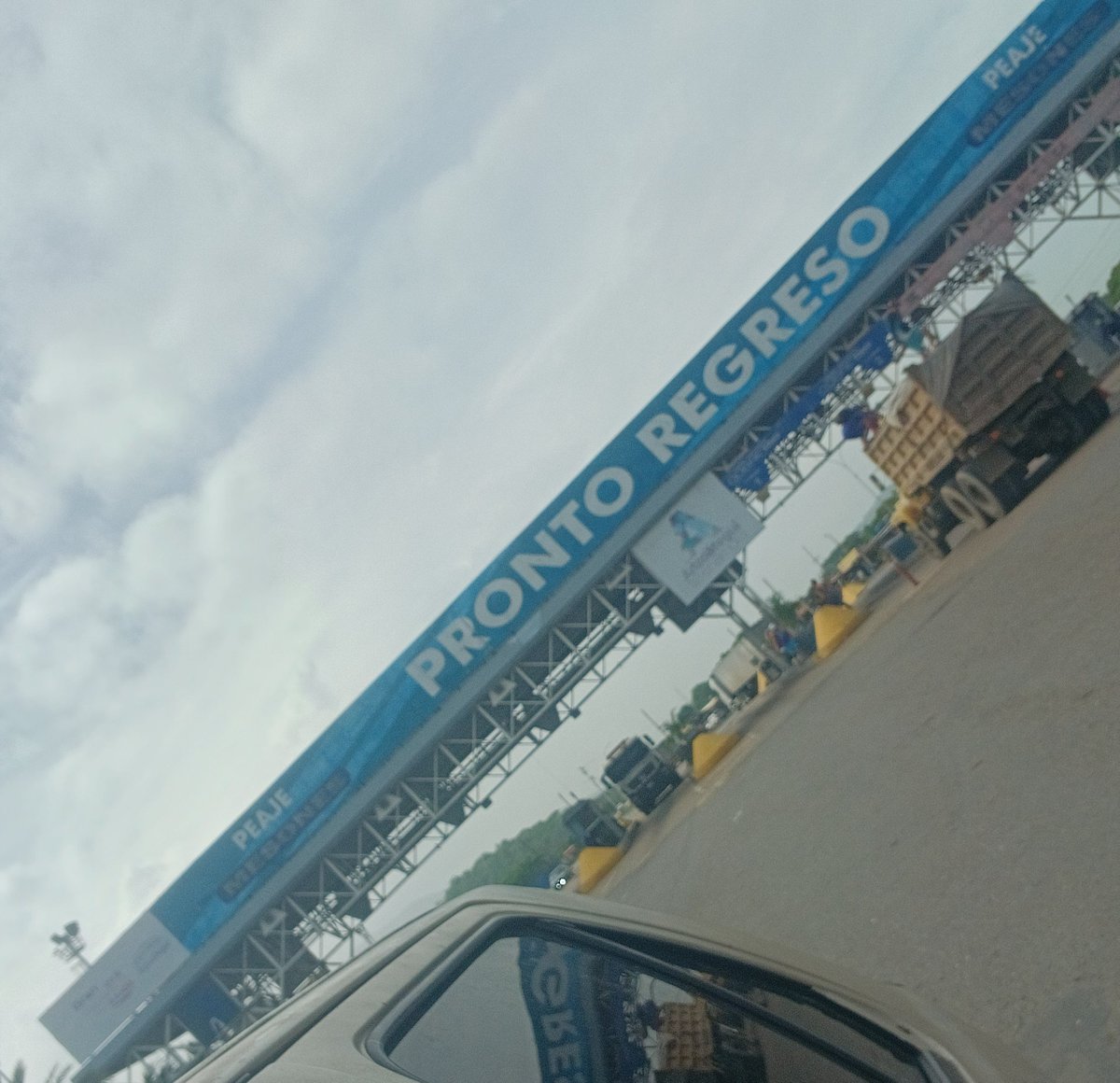 NegroBlanco17SW's tweet photo. Despues de una larga noche con los amigos @napoleonsi23199 y @jovenes2535 

Quien en Pto La Cruz o Lecheria. https://t.co/TfoPqUiA3S