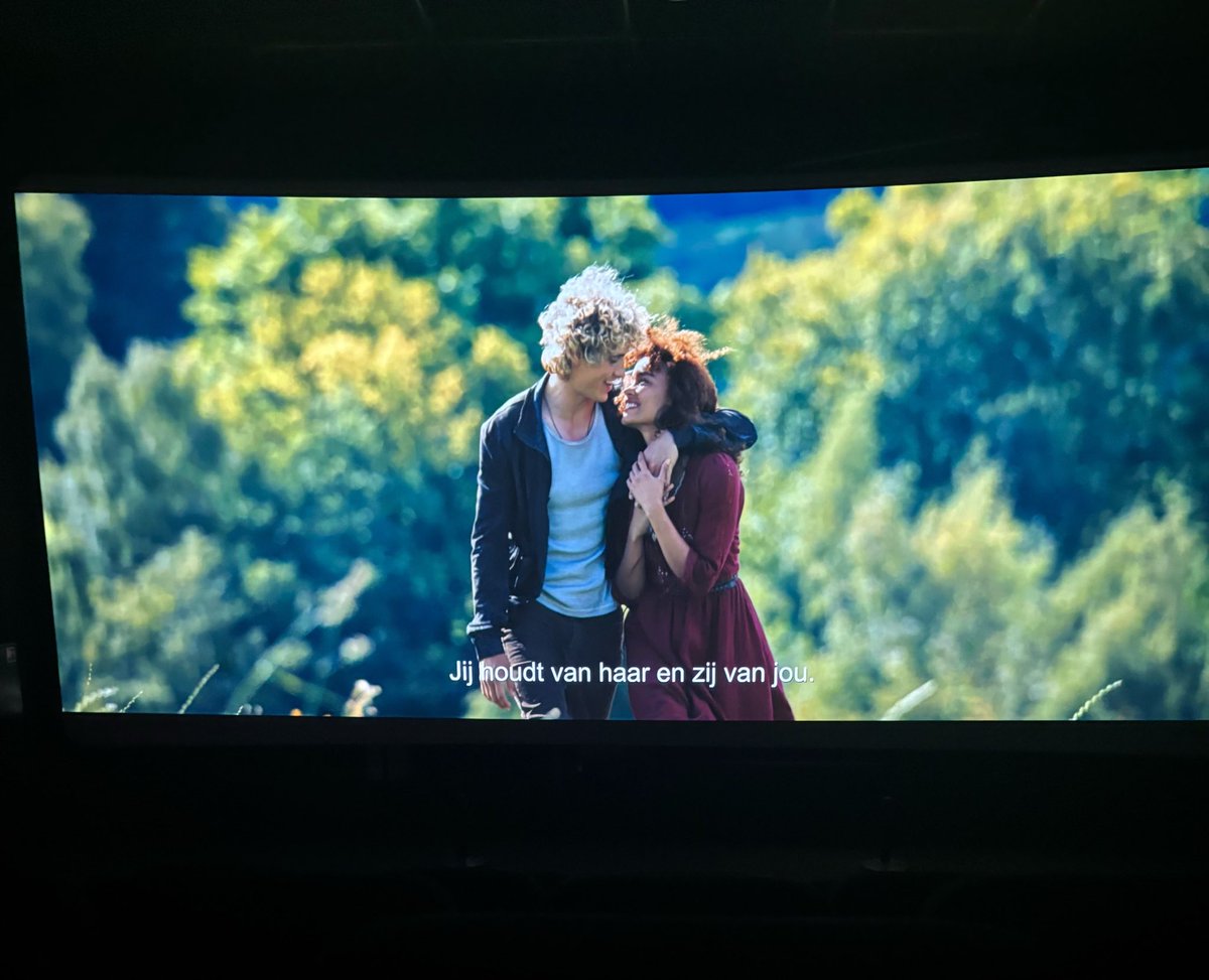 mizibug's tweet photo. went to the cinema and the second i sat down they played the sotr trailer 😭😭😭😭😭😭❤️❤️❤️❤️❤️❤️ https://t.co/5xi7suyhEb