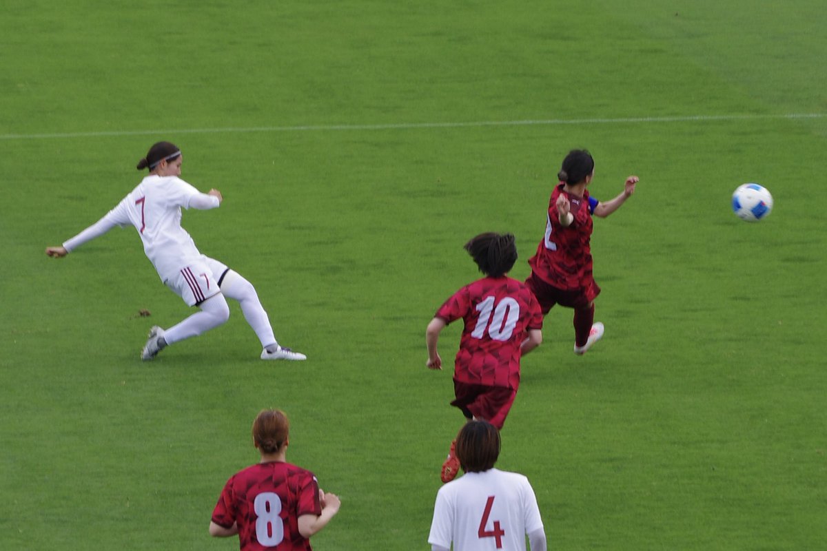 hiro_04531's tweet photo. ラブリッジ名古屋 #3 森口莉子選手（愛知県 #7）⚽️

左足のシュートがゴールに突き刺ささりました。ナイスシュート👏 なでしこリーグではなかなか出場機会に恵まれていませんが、中断明けが楽しみです。 https://t.co/tc9WfxrSTM