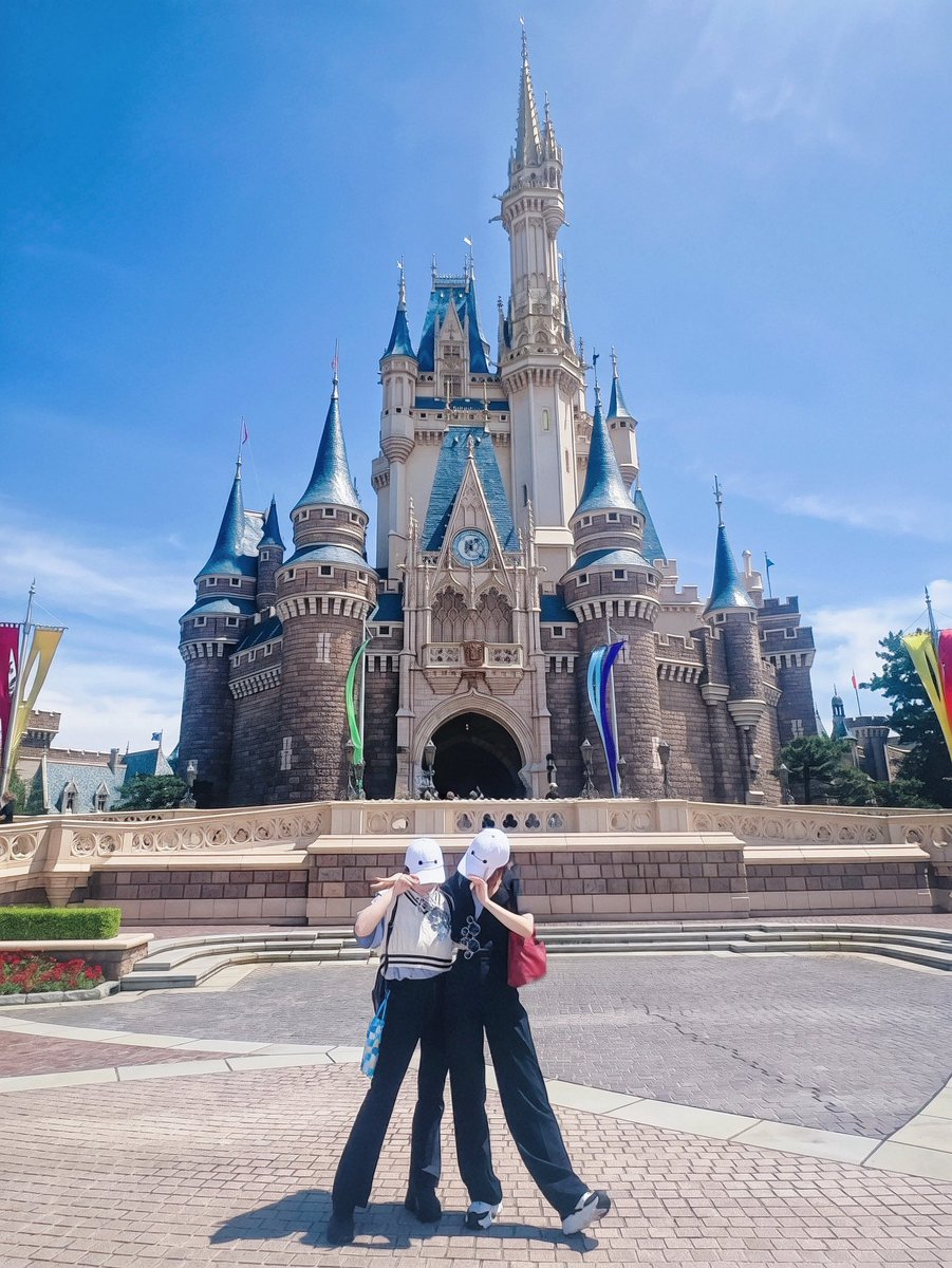nogi_ta_2's tweet photo. ハクちゃんと自我ディズニー🎶
楽しかった〜‼️💓
スターツアーズ4周させてすまない。 https://t.co/2CX3SLn6au