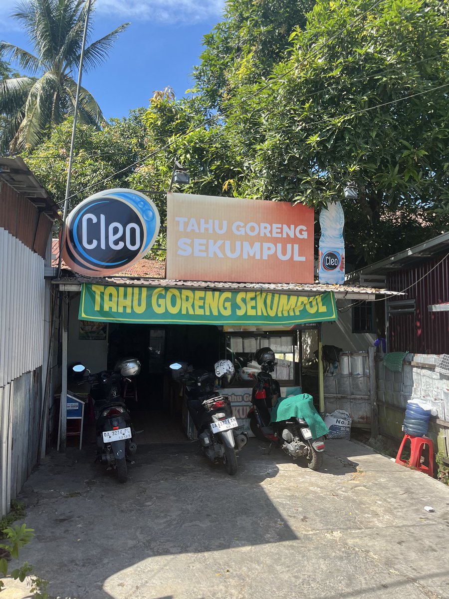 prizaB's tweet photo. Tahu goreng sekumpul 🍮 https://t.co/QEfSSXptzF