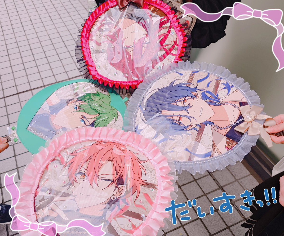 hinapi0203rk's tweet photo. 今日は友人と行ったんですが、会場で大好きふぉろわ〜うづきさんとその妹さんにお会いしたら見事に被らなくて神 https://t.co/X6kxs8yera