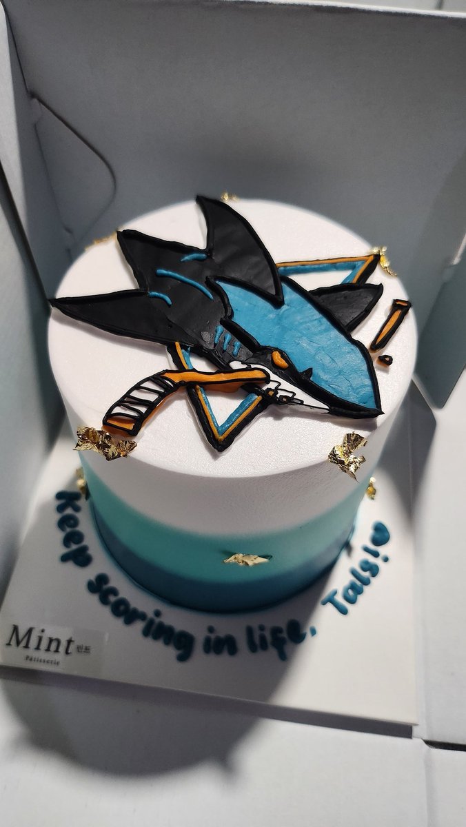 eojjodaboni's tweet photo. waw dekade baru, masuk era baru perfangirlan kah tahun ini 😂🦈 https://t.co/0qrbzEvcGA