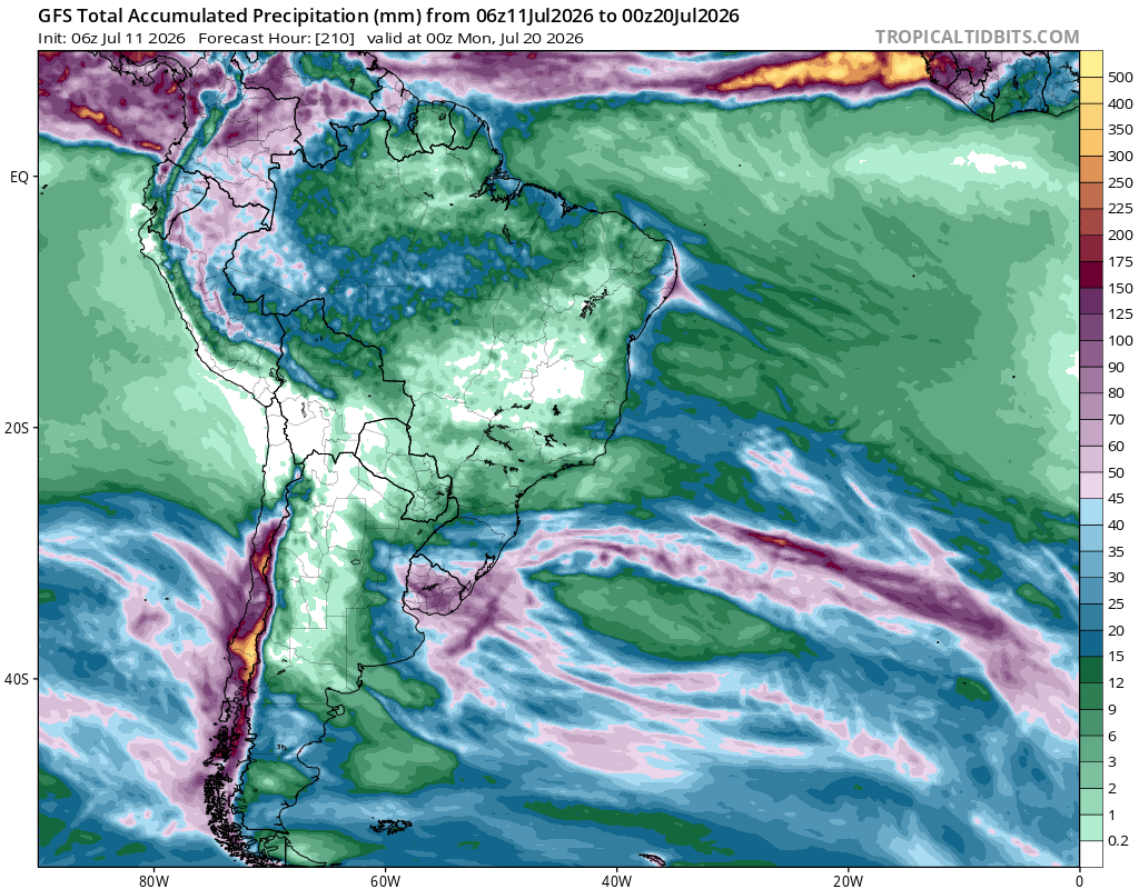 EdoWeatherman's tweet photo. ALERTA PREVENTIVA POR LLUVIA INTENSA Y FUERTE VIENTO. ZONA NORTE CHICO, CENTRAL Y SUR. 15 - 19 DE JULIO

En base a las recientes datos actualizados y debido a que el evento puede comenzar antes, cambio de AVISO a ALERTA mi mensaje, esto tiene como objetivo entregar información oportuna para que las personas que viven entre Atacama y Los Lagos, adopten medidas preventivas ante condiciones de intensa lluvia y viento en la fecha señalada.

Estas condiciones son la evidencia clara de la influencia de El Niño, sumado a un débil anticiclón.

Esta información aún tiene un margen de variación, pero existe una base sólida que ya no podemos ignorar.

Dentro de los datos más recientes, se observa que el tramo más afectado será entre la región de Coquimbo y Maule, incluyendo la región Metropolitana. Todo este tramo superaría con facilidad los 100 mm.
En la región de Coquimbo la situación sería más compleja, varios sectores superarán con facilidad los 100 mm en 36-48 horas, es decir todo lo que cae en un año concentrado en menos de dos días. Incluso algunos sectores superarán los 200-250 mm. En cordillera pueden caer sobre 2-3 mts de nieve.
Respecto al viento, la costa entre Coquimbo y Biobío espera rachas sobre 70-90 km/hr, incluso algunos sectores podrían superar los 100 km/hr.

Esta tarde nueva actualización. Intentaré hacer un live desde mi página de Facebook.