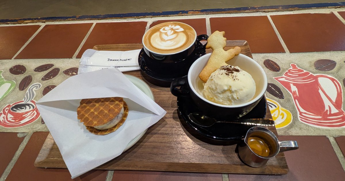 pon5428's tweet photo. 前回はモーニング食べに行きましたが今回は散歩途中にCAFEで訪問👣私はInstaで見たアフォガート、嫁は新スイーツのアイスサンド&amp;カフェラテ☕相変わらずのゆったりした素敵な雰囲気で楽しい時間を過ごせました‼️もちろんそれぞれお味も最高でした。次回は夜も行ってみたい。
@AlsterGarten https://t.co/aq0ruY4S0M