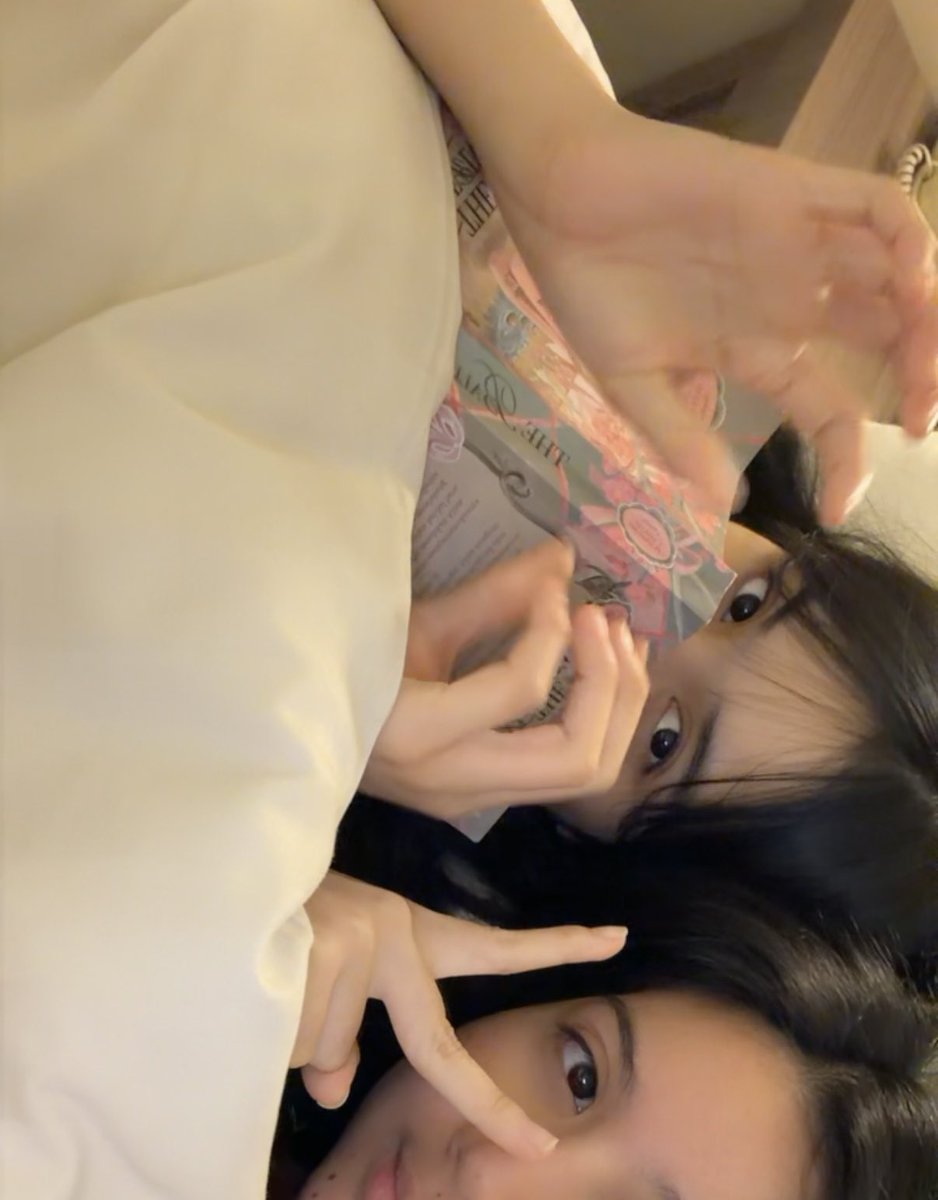AR_AnindyaJKT48's tweet photo. tidurnya orang lucu tuh gini ya https://t.co/LpDjWuNguG