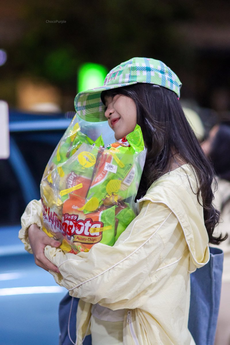 chocolatpurple's tweet photo. Aku dan Japota Nipis Pedas.
Gak mau bagi-bagi😏 https://t.co/assjxqAV3G