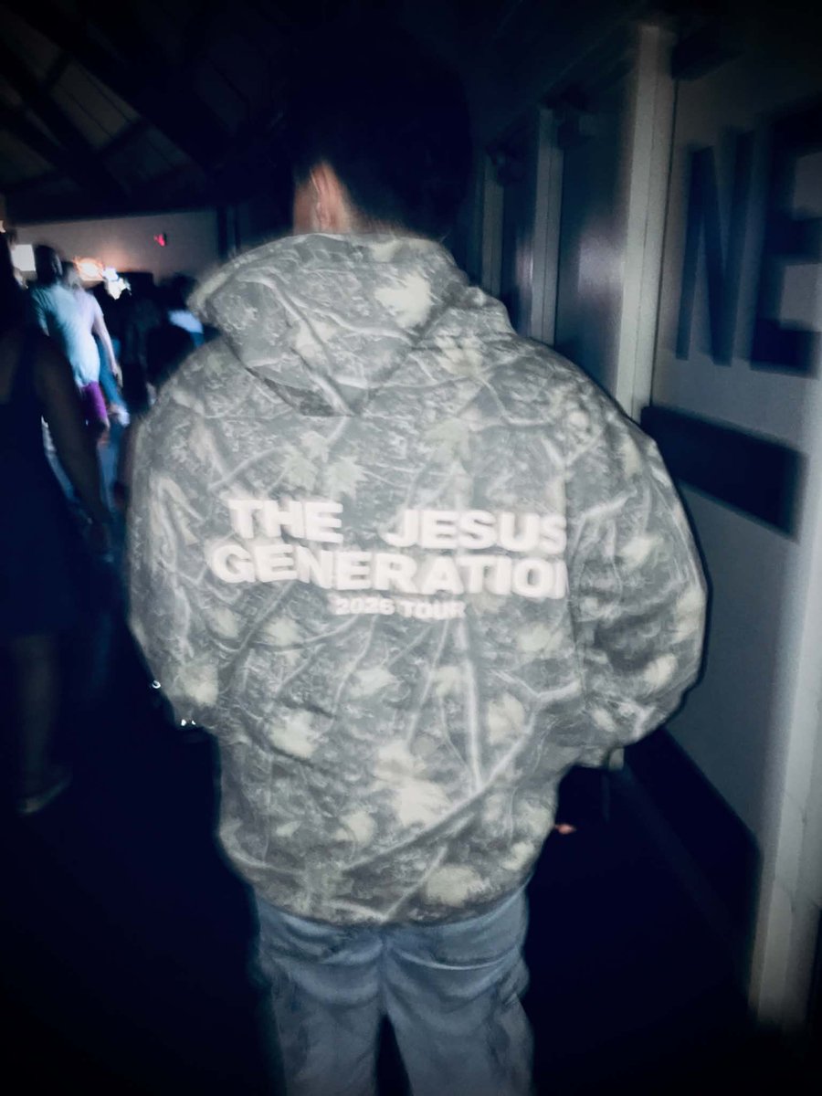 LEBlas2028's tweet photo. @forestfrank The Jesus Generation Tour

““You shall have no other gods before Me.” Exodus 20:3

                       CHRIST IS KING. https://t.co/7ja94aNIDZ