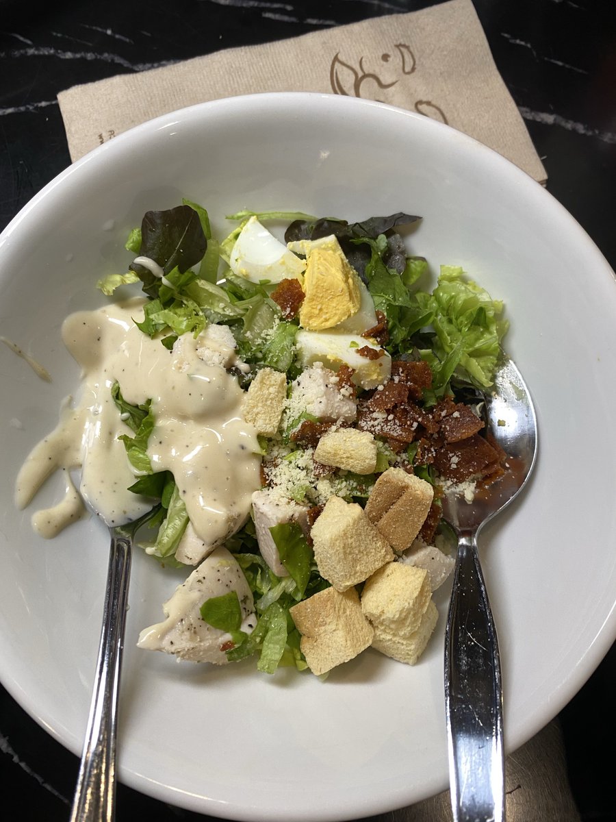 nokkyhuhu's tweet photo. ช้อปสลัดทำให้การกินสลัดง่ายและอร่อยมากอ่ะ ลองสั่งตามเพื่อนป้ายยา อร้อยยยยย😋 https://t.co/50TQZAPbqb