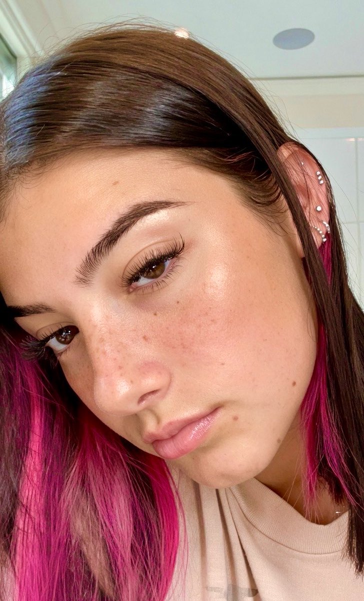 simp44charli's tweet photo. Charli faceporn is all you depraved gooners need to function https://t.co/fXztyTv95g