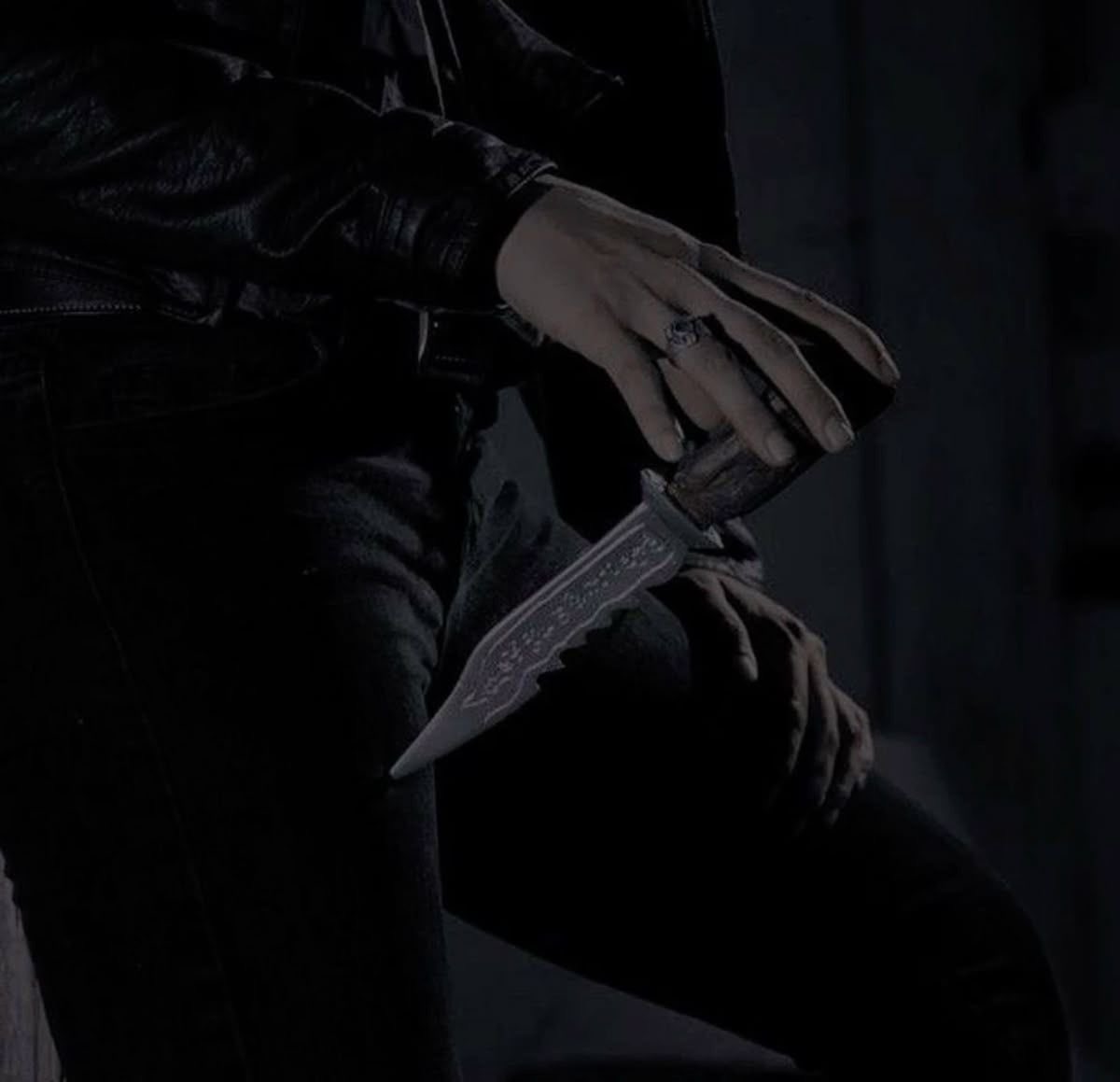 NlGHTHEIR's tweet photo. HIGH LORD OF NIGHT, RHYSIE

Writer is here for a good time. Possibly crackhead. Canon character from ACOTAR. Mature Themes. MDNI. No Pre-ships. Ships only with strong chemistry. https://t.co/tSMF7eA0vb