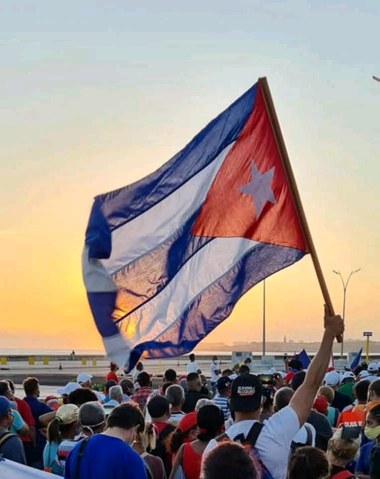 Alfredo8105's tweet photo. Cuando el imperio aprieta, el corazón de Cuba no se rompe, se endurece. Hoy, más que nunca, sabemos que la Patria no se negocia, se ama; no se vende, se cuida; no se rinde, se salva. #Camagüey
#PorCamagüeyTodo
#CubaVencerá  #CubaNoSeRinde #MiMoncadaEsLaPatria #CubaNoEsUnaAmenaza https://t.co/MEVIOLIW70