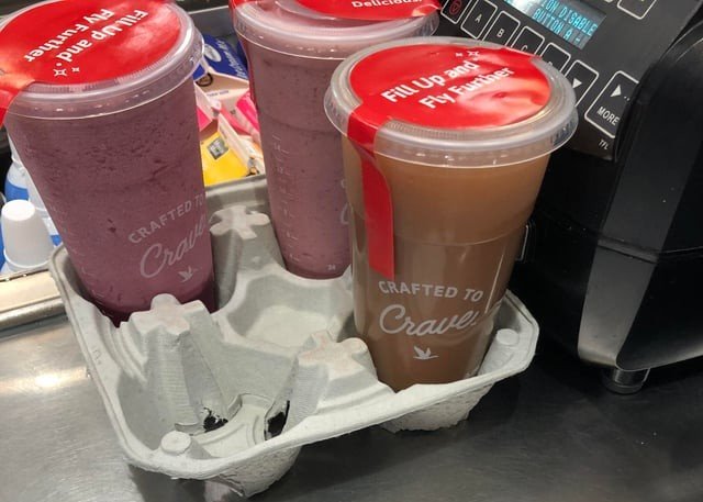 SnitchNetwork_'s tweet photo. @6Busch9 @olesoul57_2 I think at some point during the pandemic a lot of companies started having employees make the drink &amp; add seals like this on the top so you can see if the drink has been touched https://t.co/YNm1ULqENV