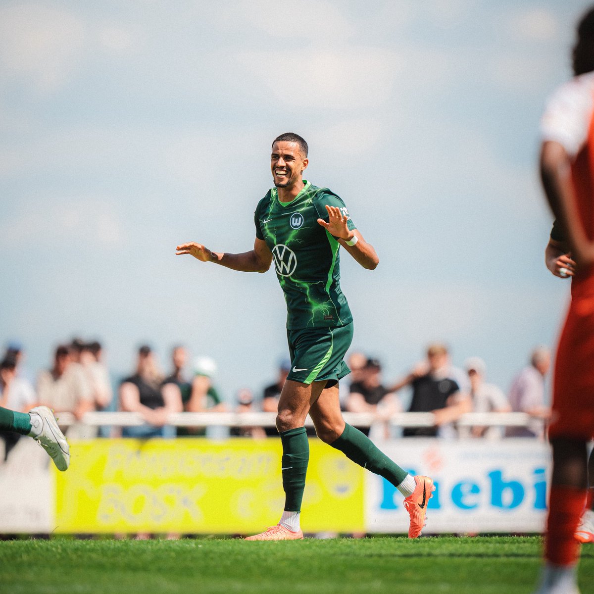 VfL_Wolfsburg's tweet photo. ⏸️ PAUSE 

#VfLWolfsburg 0:4 https://t.co/9UzD9BC99I