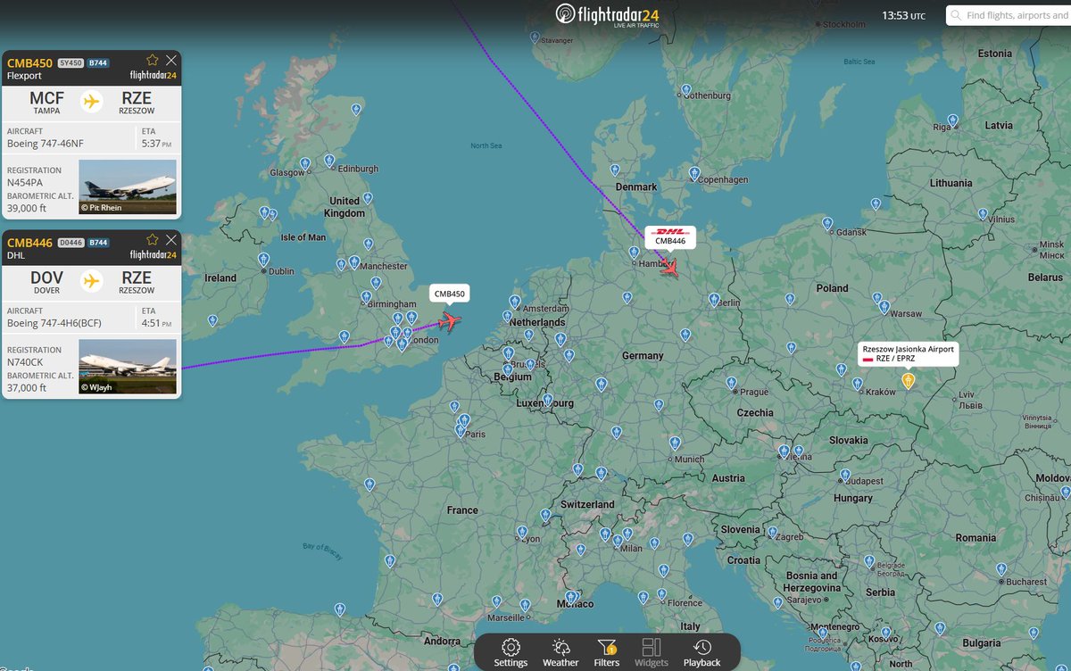 PolishMilRadar's tweet photo. 📅 11.07 🕞 15:53LT - 🇺🇸✈️ JumboJety w drodze do Rzeszowa 🇵🇱
W drodze do Rzeszowa Jasionki #EPRZ 🇵🇱 znajdują się obecnie dwa JumboJety czyli ✈️ Boeingi 747 wykonujące loty cargo na zlecenie Dowództwa Transportu Sił Zbrojnych USA #USTRANSCOM 🇺🇸:
✈️ #CMB446 Boeing 747-4H6(BCF) "N740CK" linii lotniczej Kalitta Air 🇺🇸, który wystartował z Bazy Lotniczej Dover #KDOV w Stanach Zjednoczonych 🇺🇸
🔗 https://t.co/kzaBpL7CN4
✈️ #CMB450 Boeing 747-46NF "N454PA" linii lotniczej Atlas Air 🇺🇸, który wykonuje lot z Bazy Lotniczej MacDill #KMCF w Stanach Zjednoczonych 🇺🇸
🔗 https://t.co/T610U55MiF
#POLMILRADAR