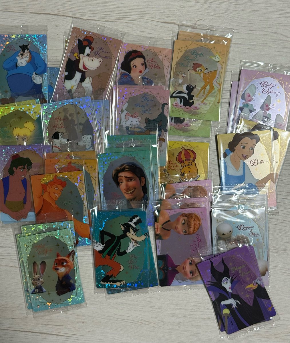 D_kyoncd's tweet photo. 【交換】Disney Characters ディズニー ウエハース2

譲】画像1、2枚目

求】チップ＞ミッキー＞プルート、スクルージ

※郵送での交換希望です。
※スペシャルカード同士での交換でお願いします。
※キャラクターカードはスクルージ1に対して何枚でも可能です。

#交換#ディズニーウエハース2 https://t.co/gpu2VzmAge