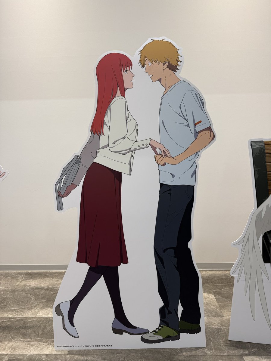 d0nut_00's tweet photo. 人生で一番好きな女男カップリングのパネルが突然目の前に現れて悲鳴をあげた　吸い寄せられるようにポップアップストア入ったらこれと同じ絵柄のアクスタがあって、買って、しまいました https://t.co/SkS1mjwUZz