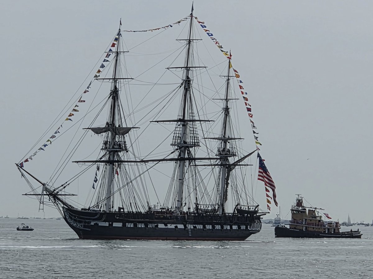 Buffett13's tweet photo. Old Ironsides https://t.co/rfutIZIU6T
