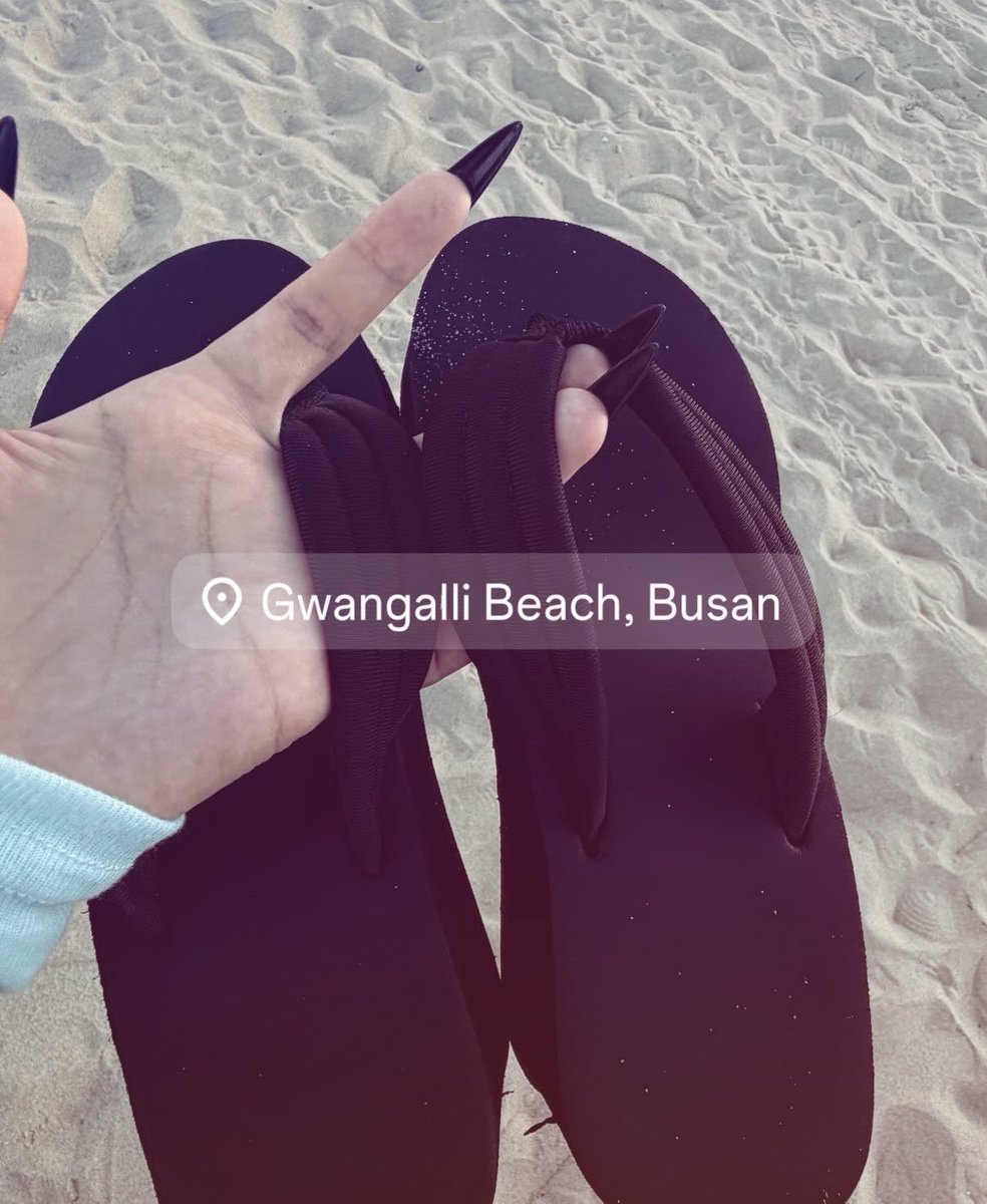 ganwneei's tweet photo. 부산 여자 특권 🌊💙💙😭 https://t.co/56FmKsCBUz