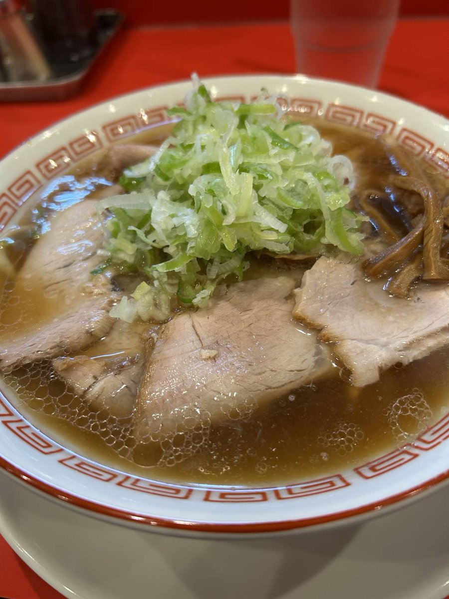 m14110326's tweet photo. ラーメン荒畑 本店にて…
ラーメン ネギ多めをいただきました… https://t.co/aaRK6JX961