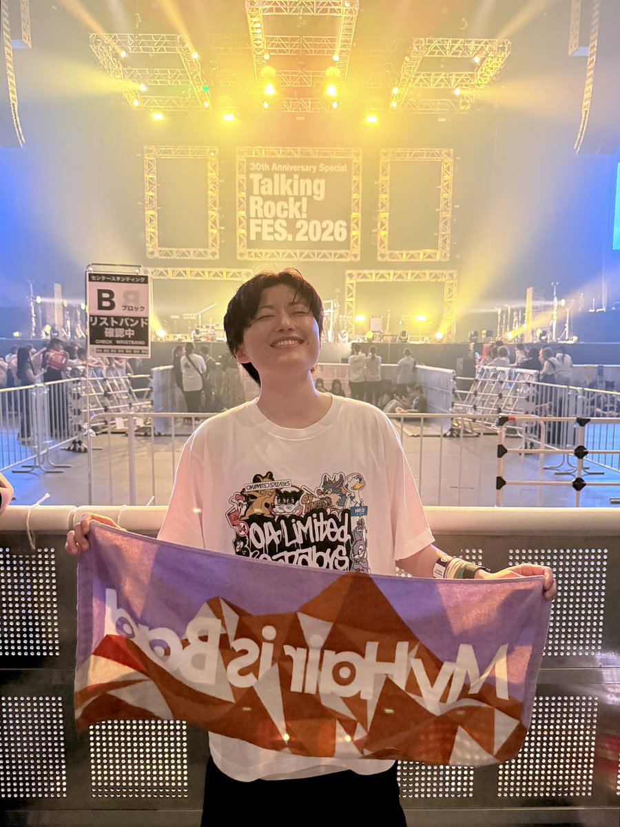 ohagi_alc's tweet photo. 夏、始まりましたフェス🎸
整番良すぎー！ https://t.co/G77LjwXqWl