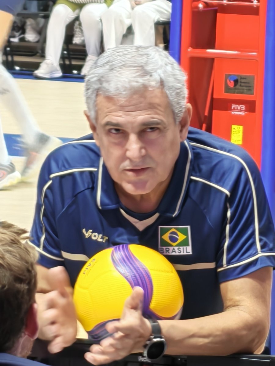 khqy_sstr's tweet photo. Asueアリーナ！日本VSタイ、アメリカVSトルコ、ブラジルVSポーランドを見て、今日は日本VSポーランドを観戦！！男子日本のチケットは買えてないのでまだリセール狙いだが‥😭

ポーランドに勝ってFINALラウンドへ行ってくれ〜！！ https://t.co/RKp2q37j7P