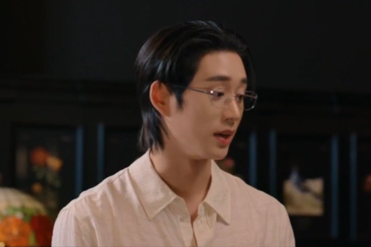 sfkkfs_'s tweet photo. ตลกที่บอกว่าถ้ายังเรียกคุณธีร์ จะให้ไอ่โรมจัดการตามจำนวนคำ 

โมกข์ : มึง 

555555555555555555555555555

#PeachAndMeSeriesEP1 https://t.co/EZusPzDSR7