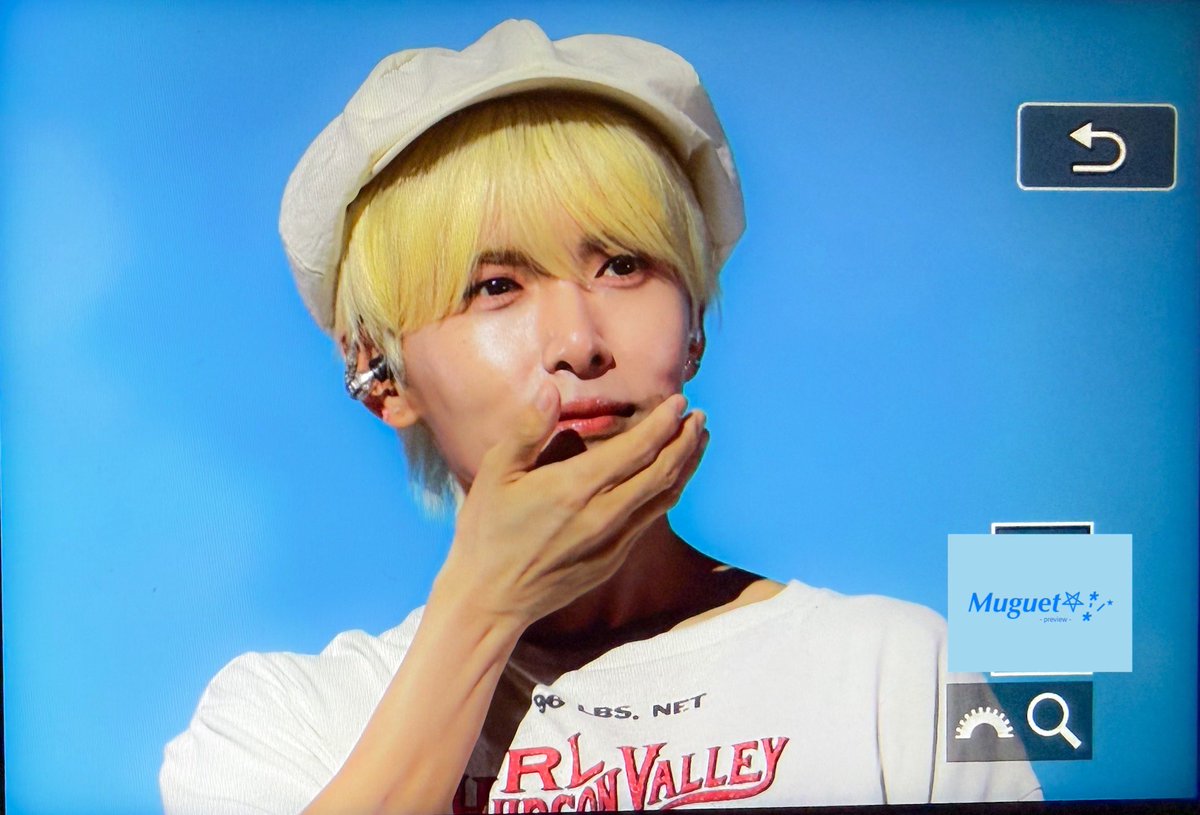 BlueMuguet's tweet photo. 260711 RYEOWOOK’S AGIT CONCERT
DIVE TO BLUE 사운드체크 프리뷰

#려욱 #Ryeowook #リョウク 
#厉旭 #厲旭
#슈퍼주니어 #SuperJunior https://t.co/OhpTEYesSz