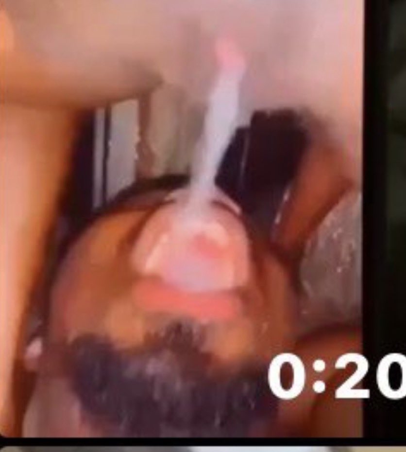 iimanahh's tweet photo. @kellyagmmm This guy like tap water too much https://t.co/94Hes5dUDt