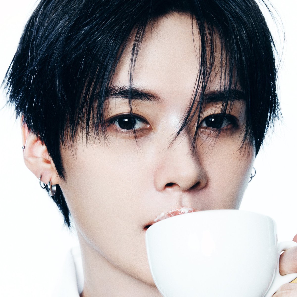 leeknowarchive's tweet photo. THE FOAM ON HIS LIPS I AM GOING INSANE https://t.co/ZhIJgM43ua