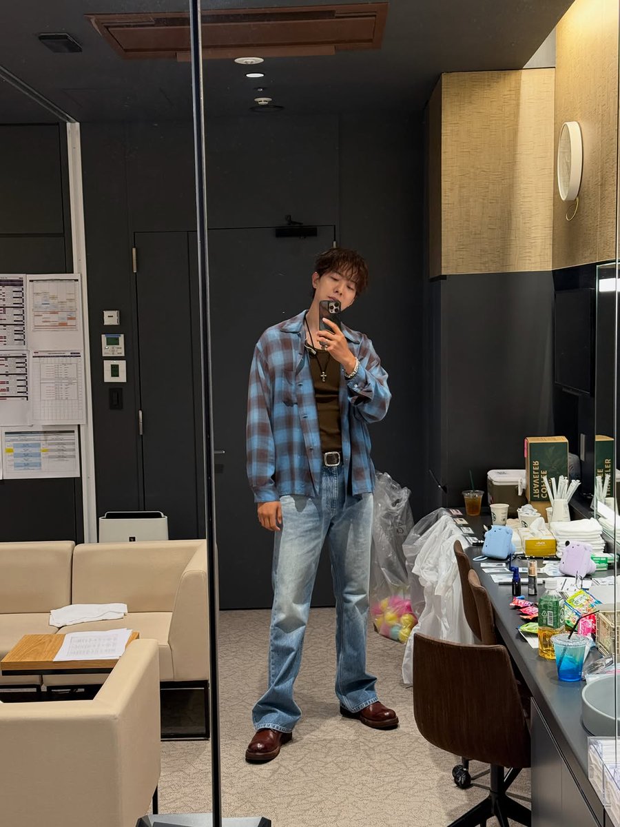 jungshin_91's tweet photo. 11.07.2026
JungShin IG update!😍

#LeeJungShin #JungShin #이정신
#CNBLUE @MentalShin  #씨엔블루 #YongHwa #KangMinhyuk #이정신오빠 https://t.co/yKdbF8OYAS