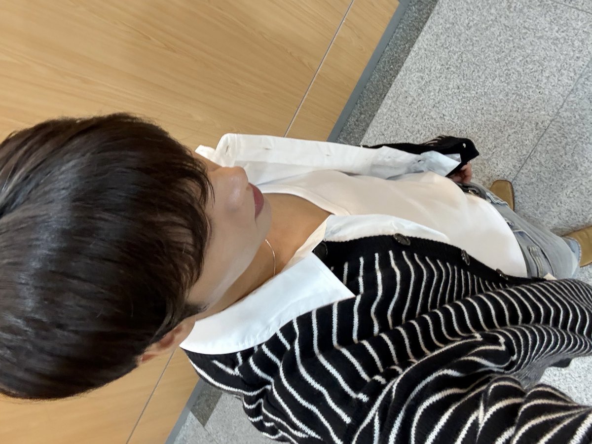 nwhprotector's tweet photo. 에베레스트코,진짜코,뾰족코 보유자라 엠지샷 찍으면 코밖에 안 보이는 거 진짜 fuck발 할 것 같다... https://t.co/oxrrunafQK