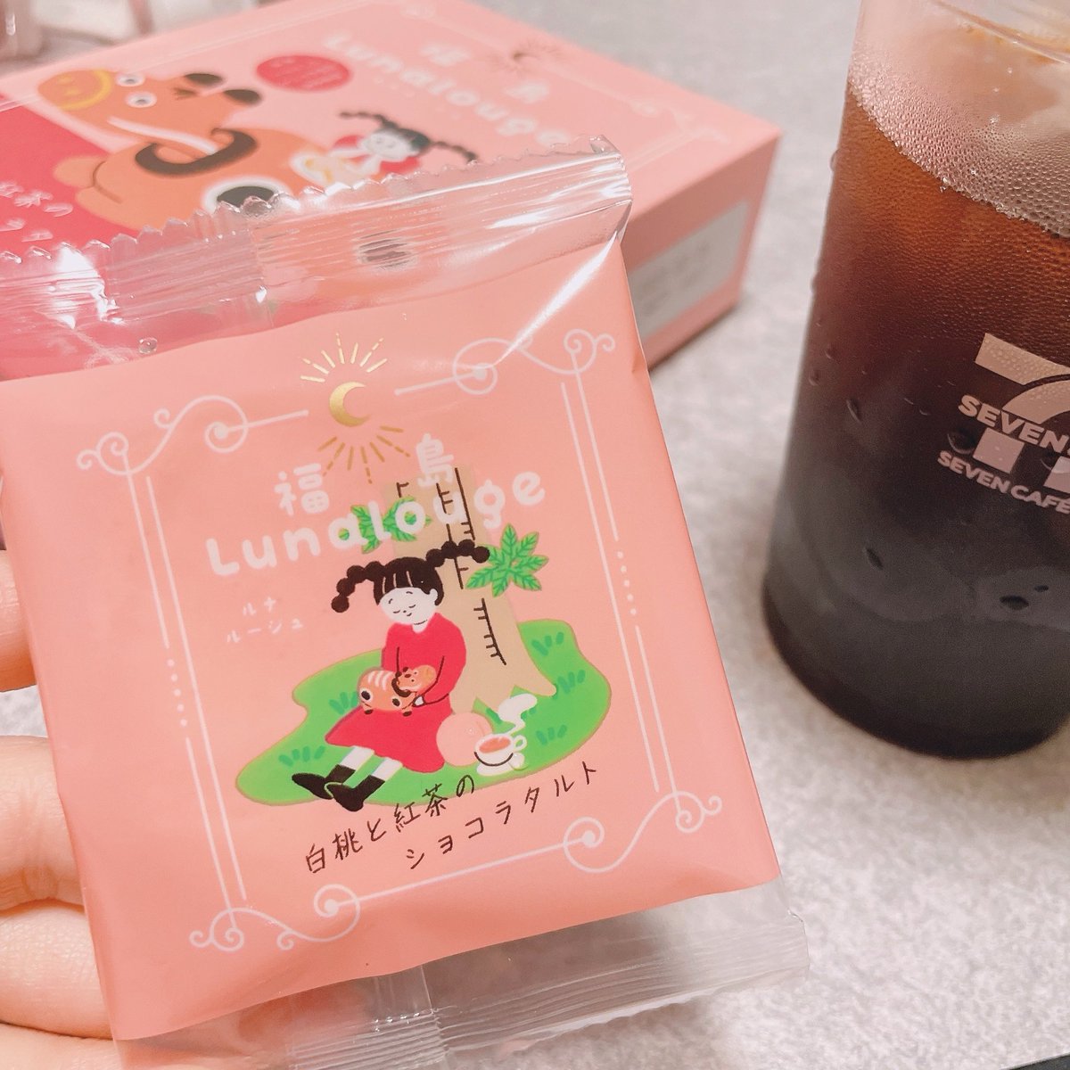 nitt_imas's tweet photo. おみやげに貰ったお菓子食べながら追い込み作業するぞ✊ https://t.co/JRBrajTrc7