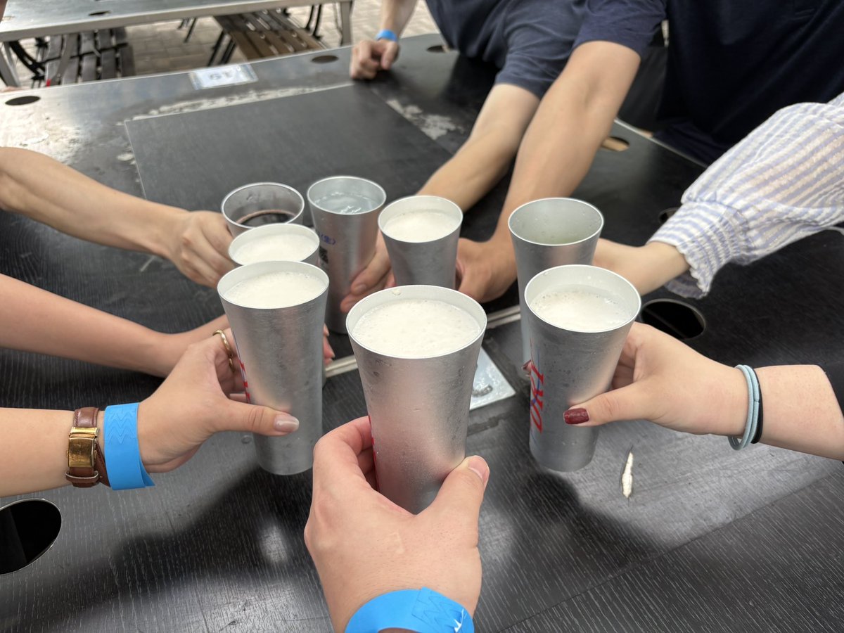 Kinakocoko's tweet photo. 夏🍻

0回戦　⭕️
1回戦　⭕️
2回戦　⭕️
3回戦　⭕️

0〜3回戦めちゃくちゃ楽しかった🥳🥳🥳🥳🥳🥳🥳🥳🥳🥳🥳🍻🍻🍻
本当に皆さんありがとうございました感謝🙏🙏🙏🙏
いっぱい飲みましたがエースには着いていけません🙂‍↕️ https://t.co/Dh7czmXII7