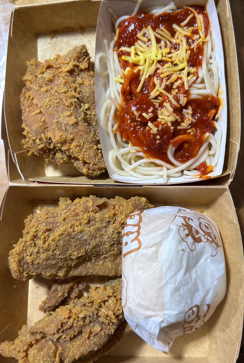 mingooboop's tweet photo. sobrang over sa cravings this week !!! gagghhh https://t.co/IGw4I3FV8I