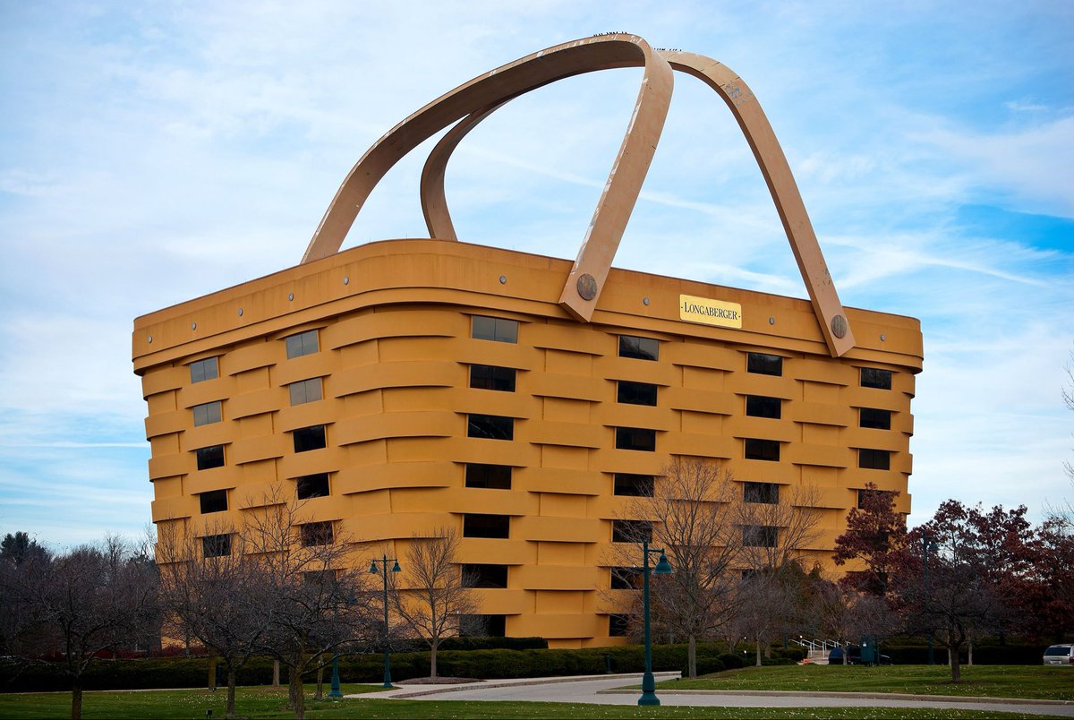 dumbandfunn's tweet photo. and sometimes they’re shaped like a basket https://t.co/PjLm0cp5r1