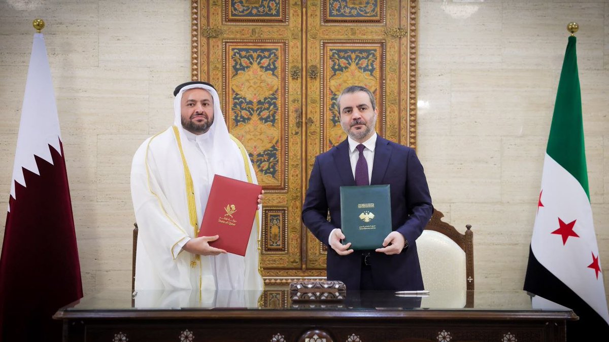 jocomTV's tweet photo. استقبل وزير الخارجية والمغتربين السيد أسعد حسن الشيباني في العاصمة دمشق وزير الدولة في وزارة الخارجية القطرية الدكتور محمد بن عبد العزيز الخليفي. https://t.co/pAgnjZa3nN