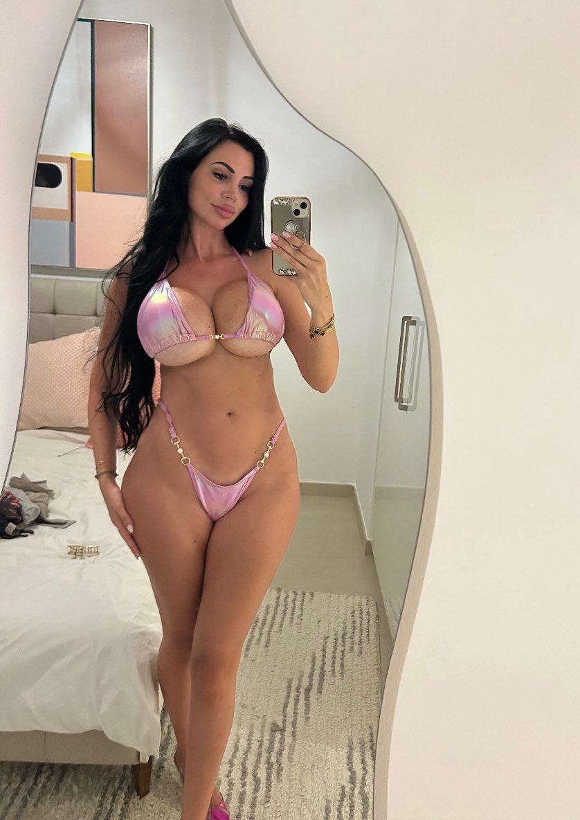 yvonnebar2021's tweet photo. Do I look cute in my pink metallic bikini ? https://t.co/zmQ9j7jC7Y