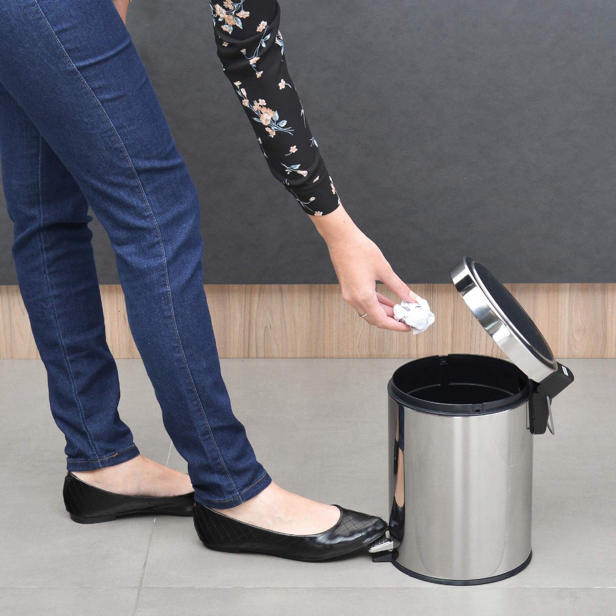 goodpromosbr's tweet photo. VOU MOBILIAR MINHA CASA TODA NA TRAMONTINA

Lixeira com Pedal New Tramontina em aço inox 5L
💰 R$52,90 em 2x sem juros
🔗 https://t.co/jKEPq7ApY4

🌸 OFERTA AMAZON https://t.co/X6VlTw06Ri