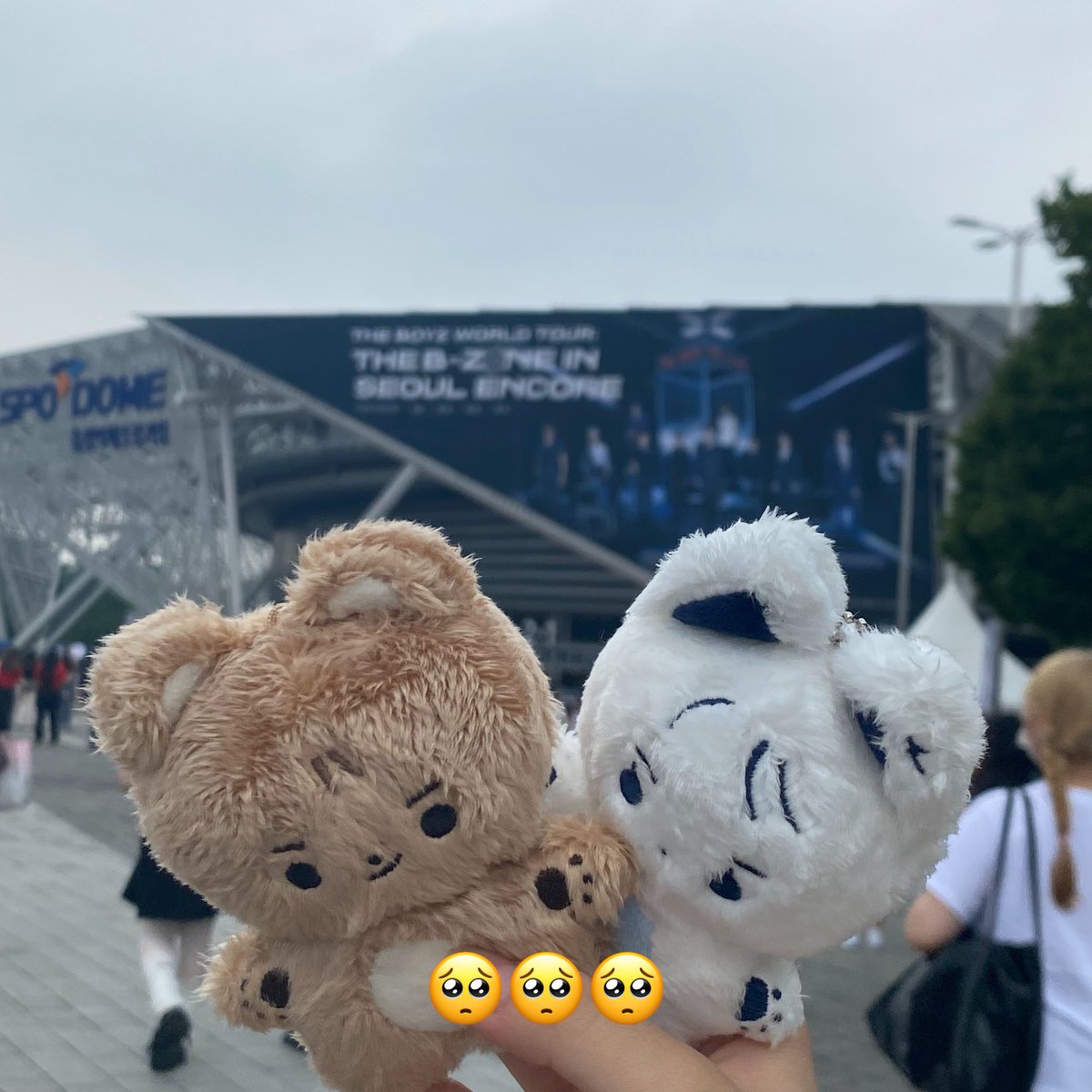 mxa3S2's tweet photo. 잉 ㅠㅠ 2022년 8월 더비존 앙콘으로 돌아가자... https://t.co/hxcTEeIoa5