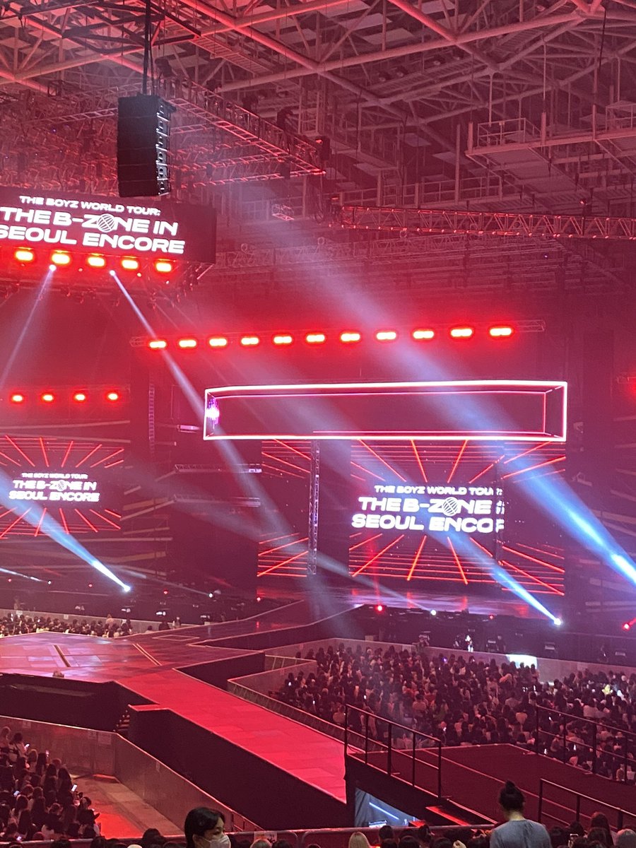 mxa3S2's tweet photo. 잉 ㅠㅠ 2022년 8월 더비존 앙콘으로 돌아가자... https://t.co/hxcTEeIoa5