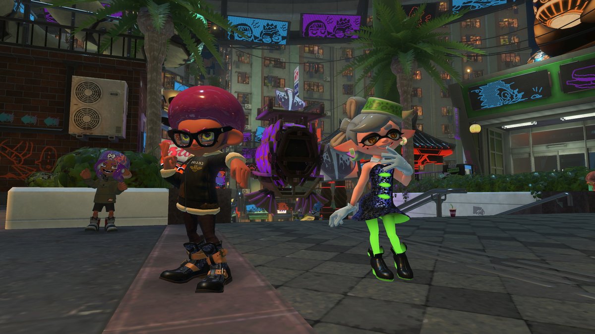 bronzelee91's tweet photo. The night sky is very nice, the festivities are even more of brilliant. Either way, it is festival time; First off is Callie &amp; Marie.

Well done to Team Power for the start-up, may all go festive for everyone participating!

#Splatoon3 https://t.co/XgPSg1iVqp