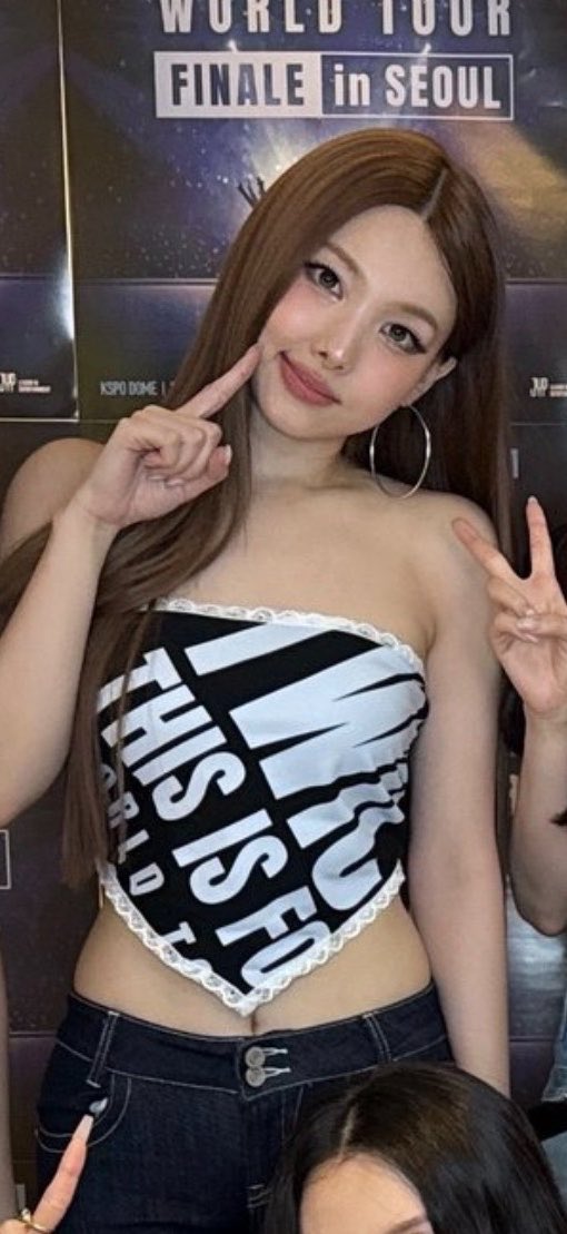 ny___kkk's tweet photo. バチバチナヨンさんも愛しい。 https://t.co/vr0GF24H7P