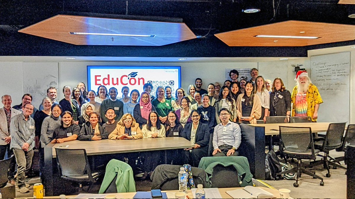 scientist_mum's tweet photo. Really enjoyed the #exchange of pedagogical approaches from colleagues across Australia and beyond at ASM EduCon. 

#tertiaryeducation #lecturerlife #educators #womeninstem #lifetimelearning #DrRina #rinawong #network #rinafu #pedagogy #novel #innovation https://t.co/ULKCMTXmyL