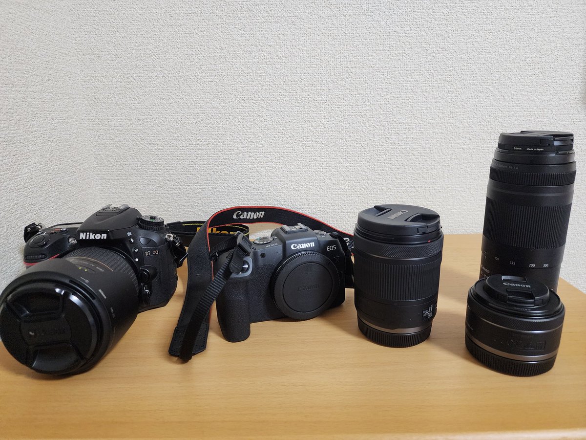 motiking101's tweet photo. 今まで買ったものを並べてみた！
撮影したいなあ😊 https://t.co/H1H1K5HtQk